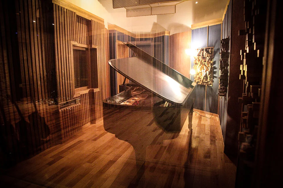 Rose Room Moody Studio Lighting